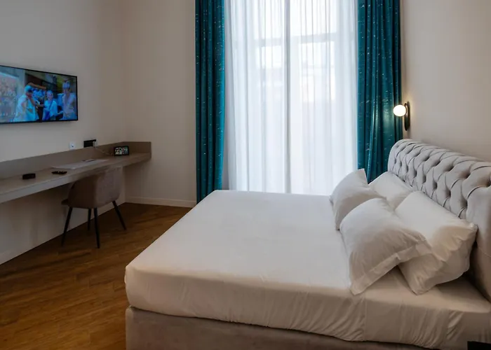 Maison Toledo 게스트하우스 4*